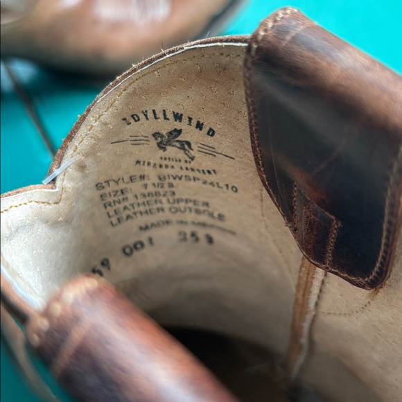 Brown Leather Cowboy Boots- 7.5- worn twice - Picture 7 of 8